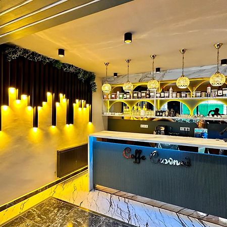 Crowned Plus Hotel Istanbul Ngoại thất bức ảnh