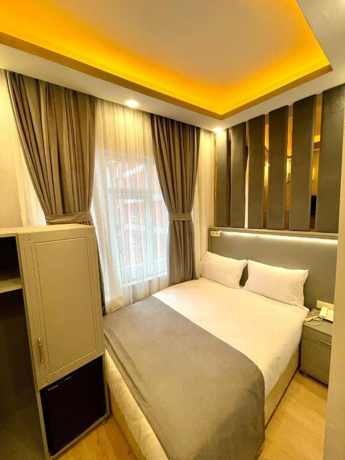 Crowned Plus Hotel Istanbul Ngoại thất bức ảnh