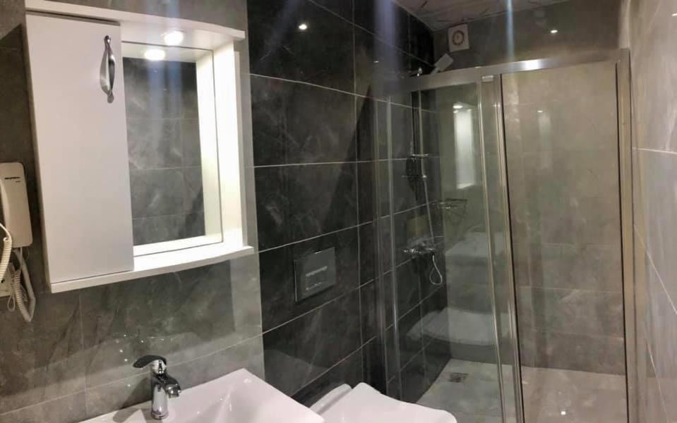 Crowned Plus Hotel Istanbul Ngoại thất bức ảnh