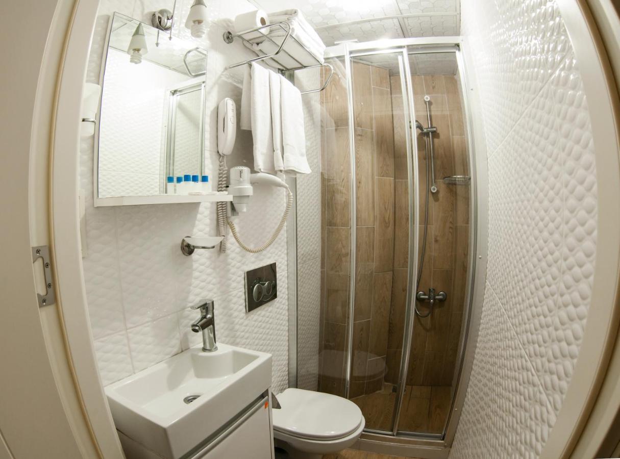 Crowned Plus Hotel Istanbul Ngoại thất bức ảnh
