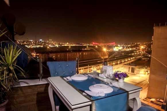 Crowned Plus Hotel Istanbul Ngoại thất bức ảnh