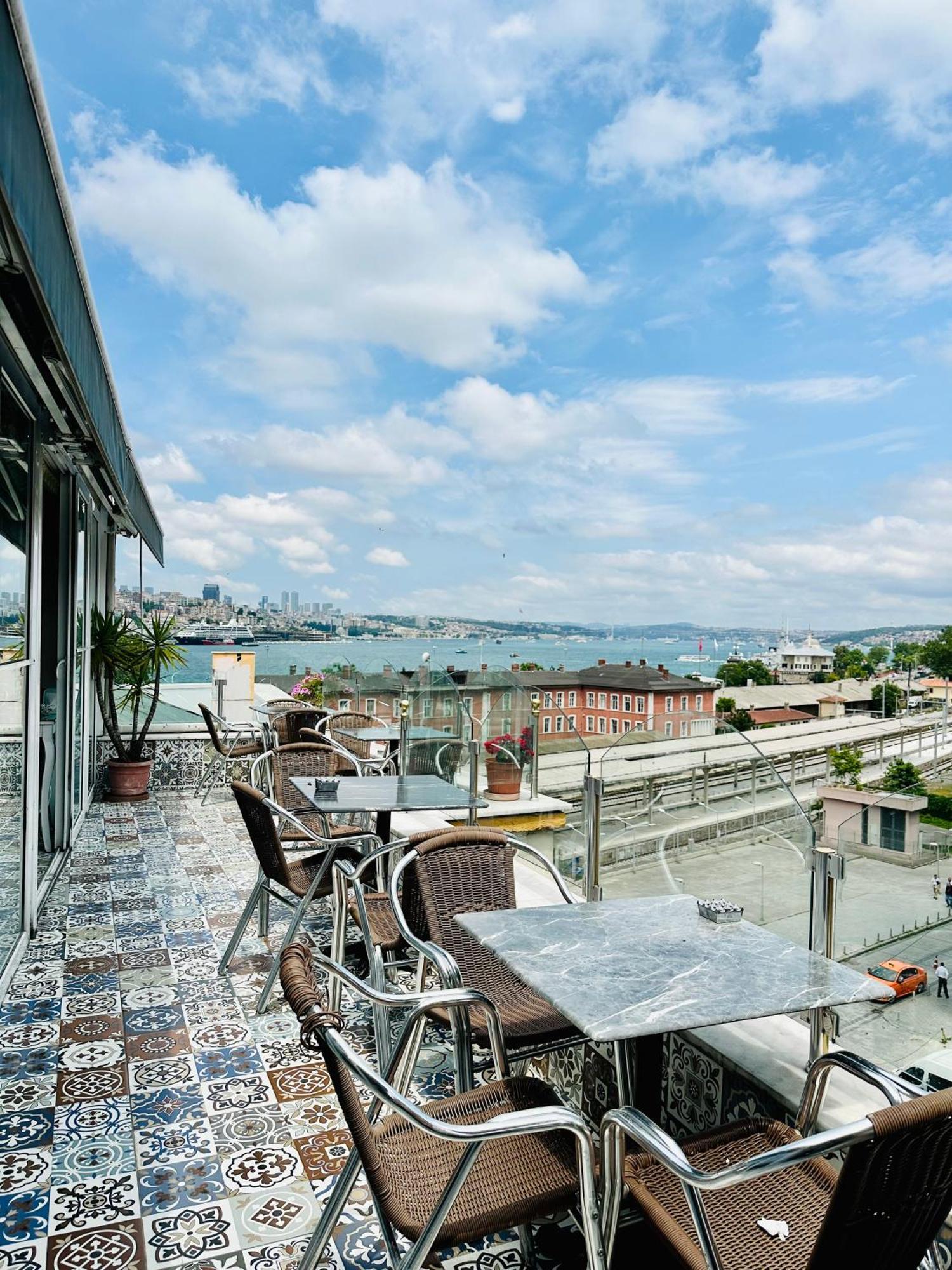 Crowned Plus Hotel Istanbul Ngoại thất bức ảnh