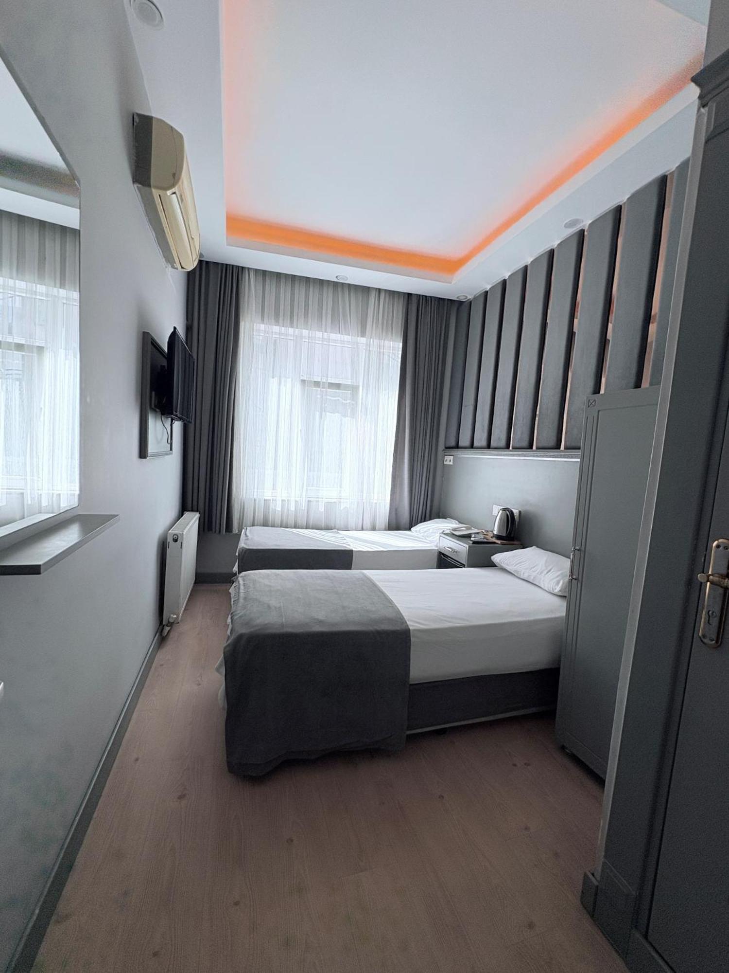 Crowned Plus Hotel Istanbul Ngoại thất bức ảnh