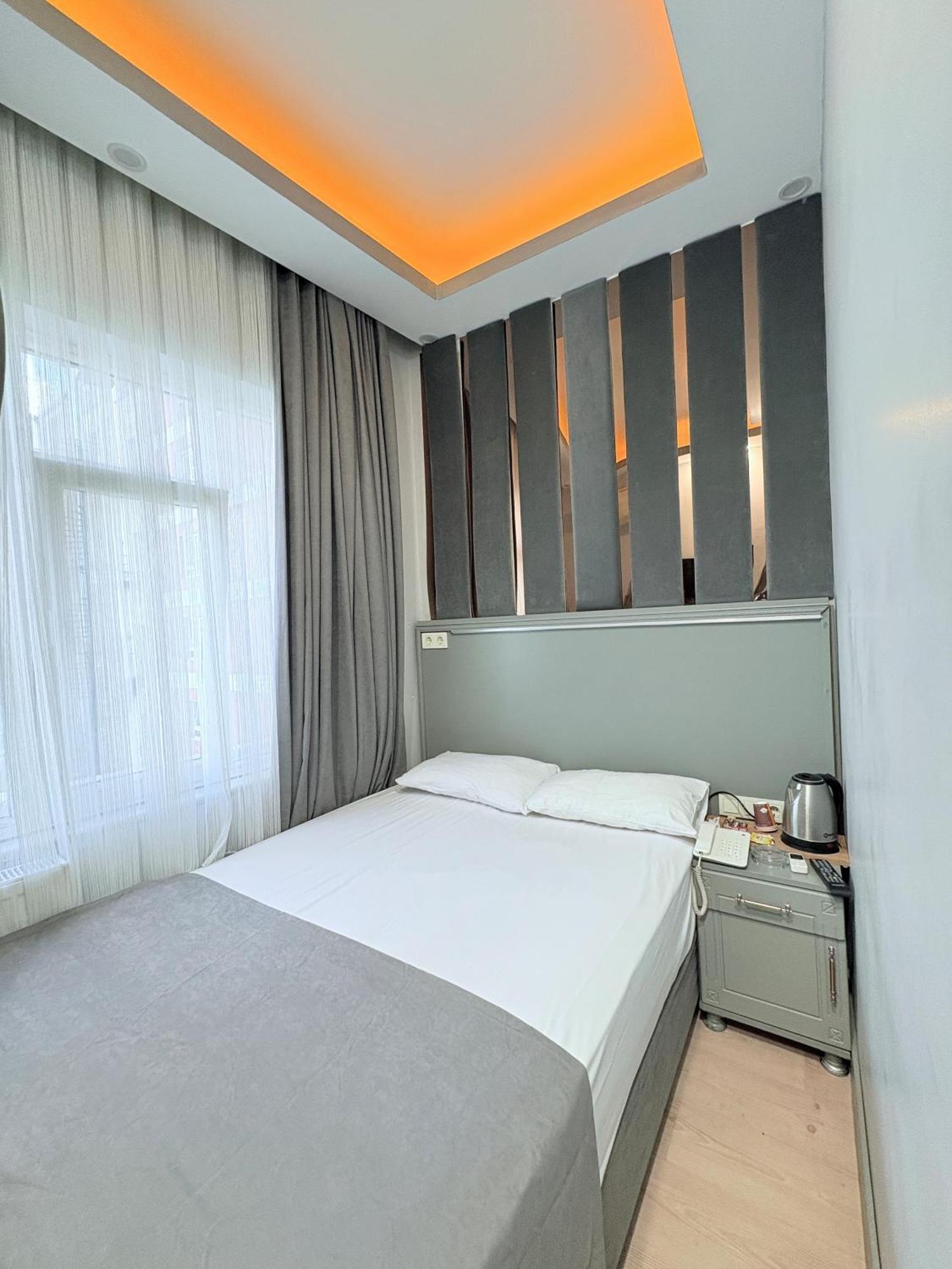 Crowned Plus Hotel Istanbul Ngoại thất bức ảnh